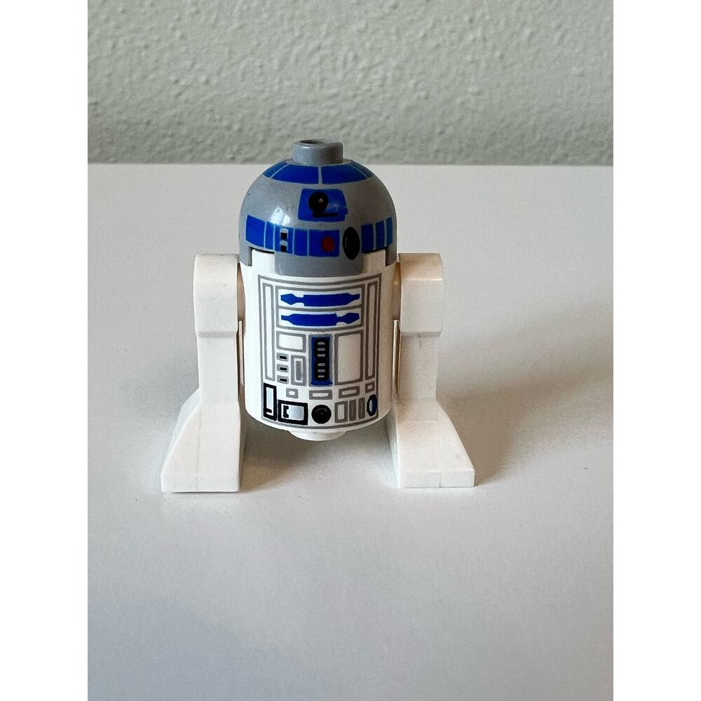 LEGO Star Wars R2-D2 Blue Gray Silver Top Collectible Minifigure